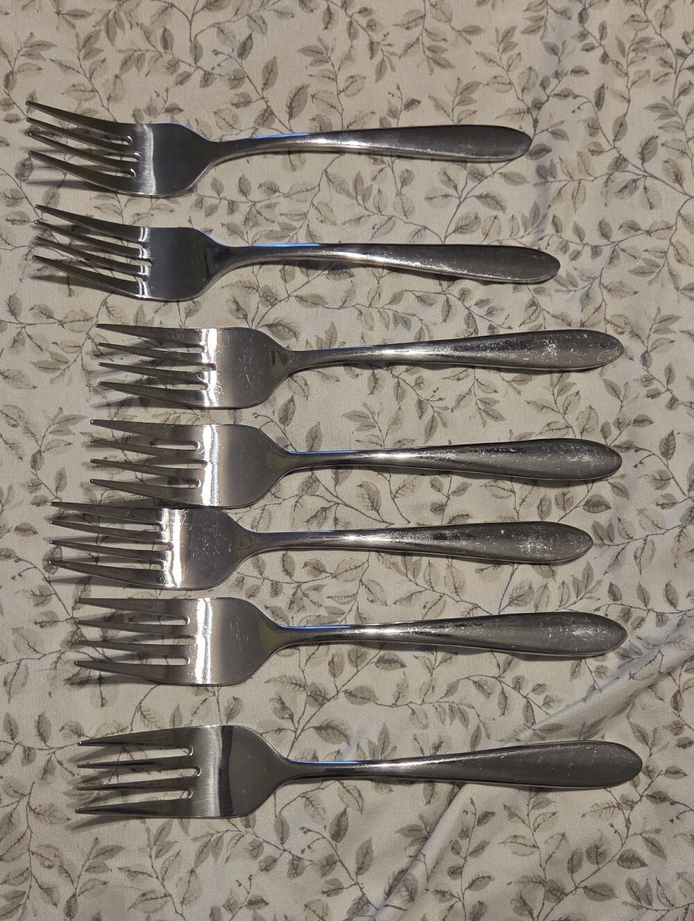 Oneida JENNIFER Stainless Steel Flatware - Set of 29
